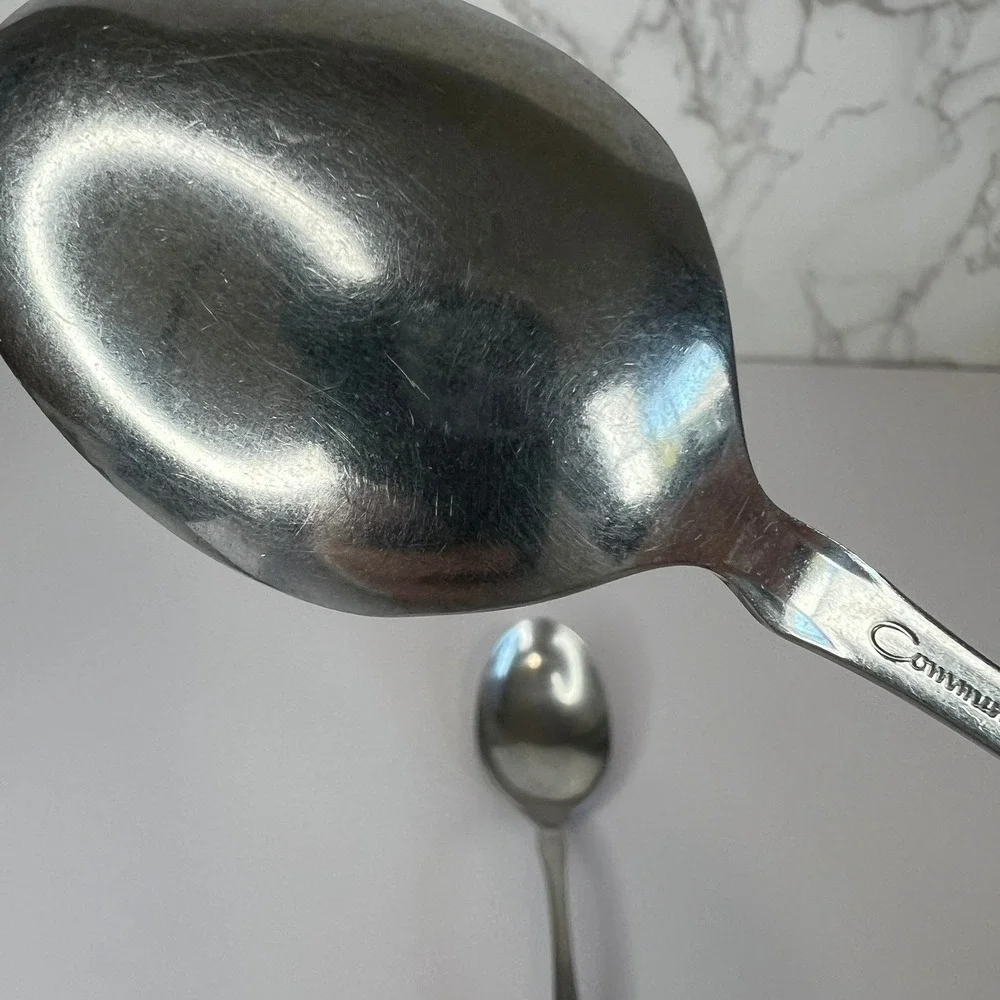 2 Set Oneida Paul Revere Stainless Steel Dinner Spoons 7